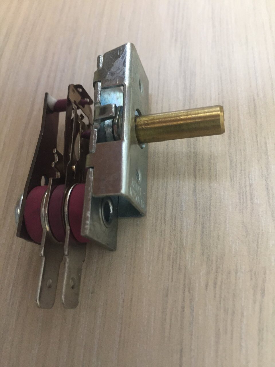 KST 021-2A-16A-2112A, 16A/250V, 0-70C терморегулятор — габаритный чертёж и характеристики