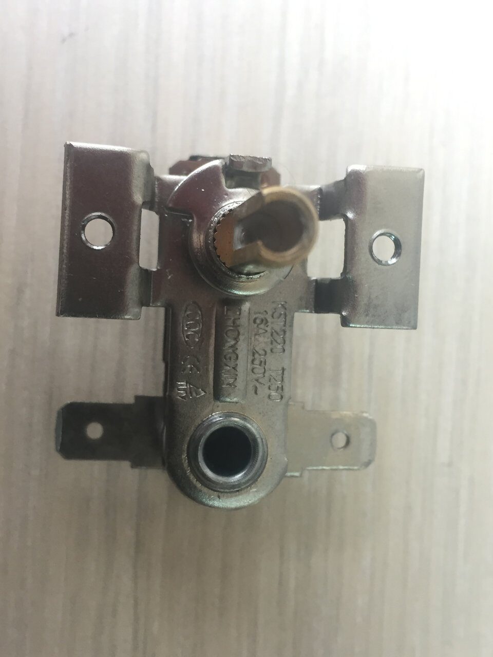 KST501-16А 250V (20-120C)терморегулятор — габаритный чертёж и характеристики
