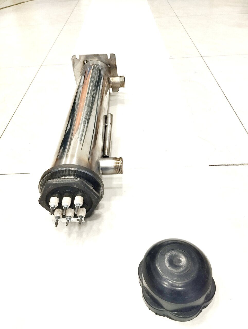 Проточный нагреватель вертикальный G 2 1/2" AISI304 — габаритный чертёж и характеристики