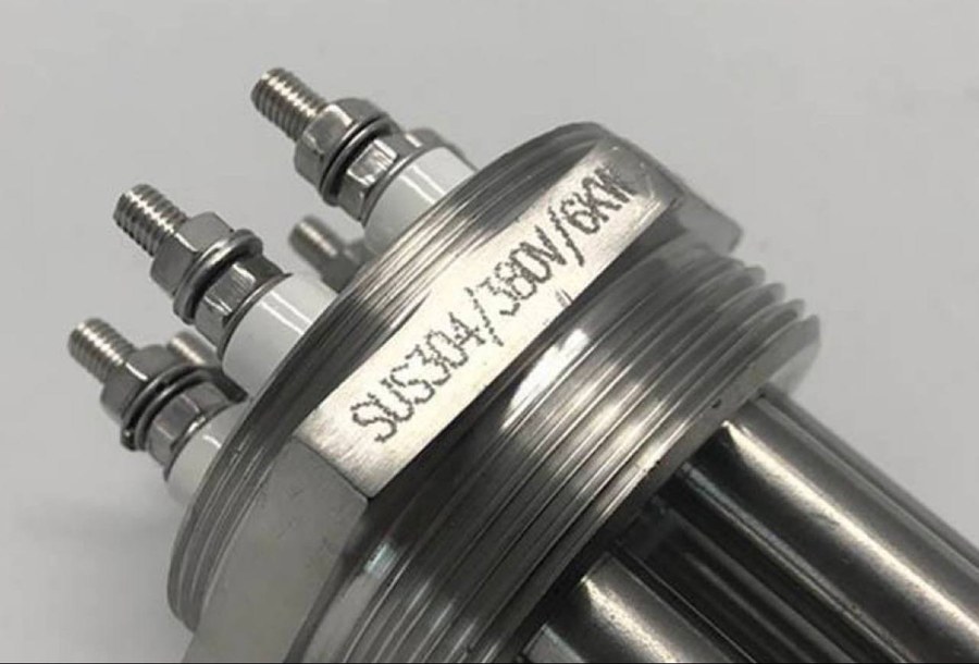 Электронагреватель погружной горизонтальный SUS304/380V/6KW 10х600мм 6кВт 380В G2" SUWAIE Электронагреватель погружной горизонтальный SUS304/380V/6KW 10х600мм 6кВт 380В G2" SUWAIE