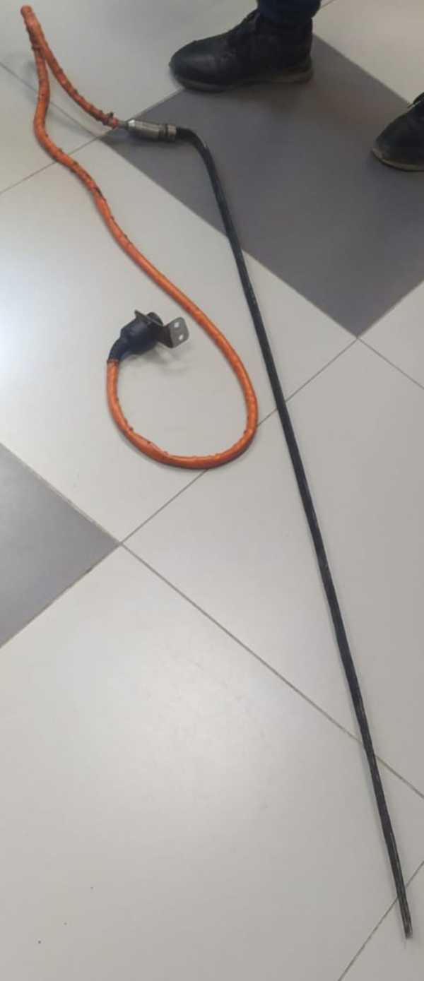 Тэн для установки трамб брус и боковая щека асфальтоукладчика CAT 655f Тэн для установки трамб брус и боковая щека асфальтоукладчика CAT 655f