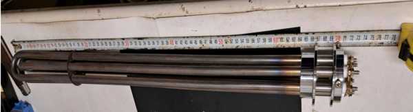 ТЭН сухой. 1500 - 2000 W; L=665mm; U=440 V; 3 phase; D=52mm. ТЭН сухой. 1500 - 2000 W; L=665mm; U=440 V; 3 phase; D=52mm.